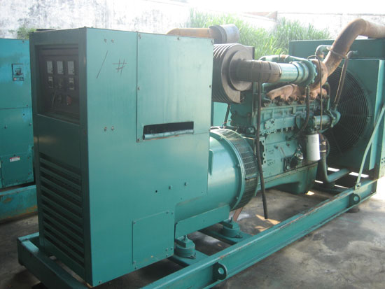 寿县租赁发电机- 发电机碳刷磨损的原因是什么