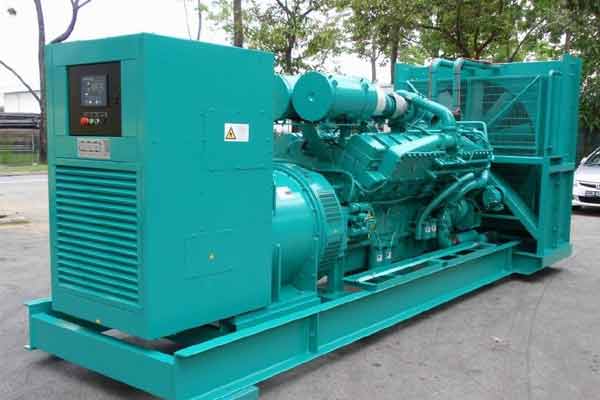 寿县柴油发电机组电压不稳定怎样维修？