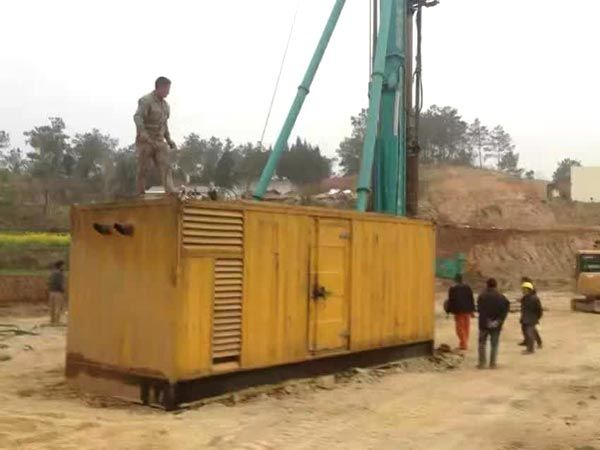 寿县如何判断水冷式机油散热器密封件是否需要更换？